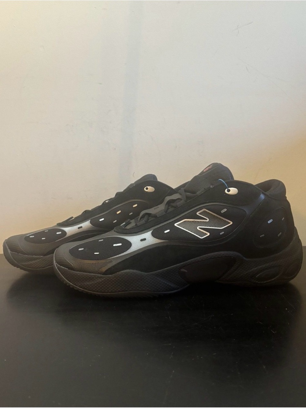 New Balance Fresh Foam BB V3 Black Team Red
